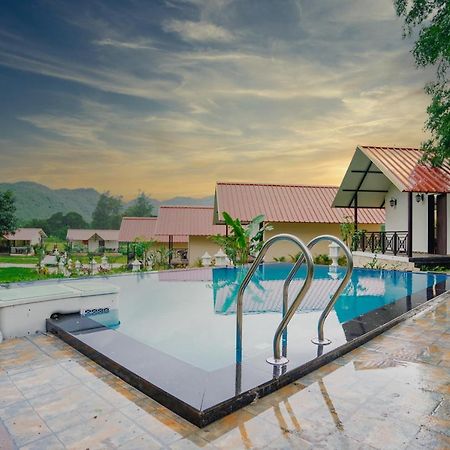 Ninad Homestays Karjat Exterior foto