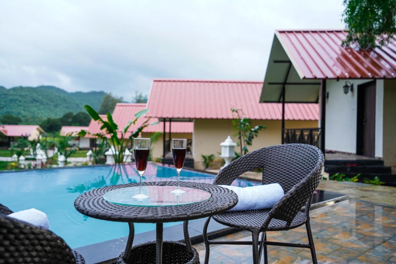 Ninad Homestays Karjat Exterior foto